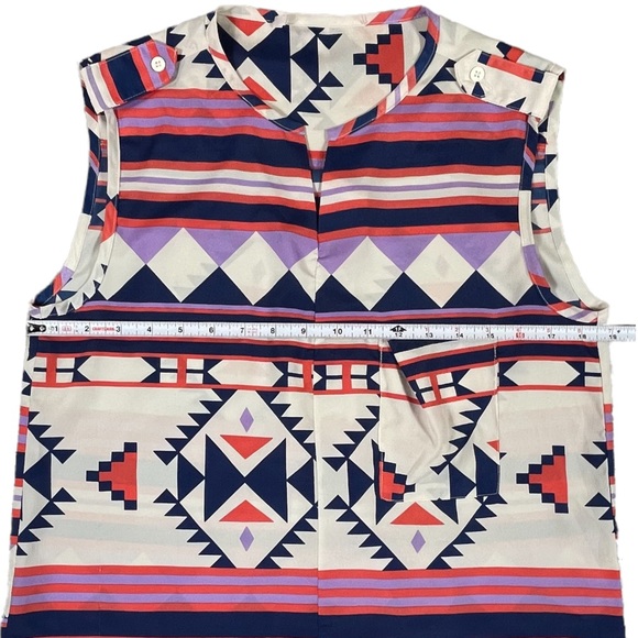 Size small-medium cute, thin, colorful Aztec design top, split neck, curved hem - Picture 9 of 11